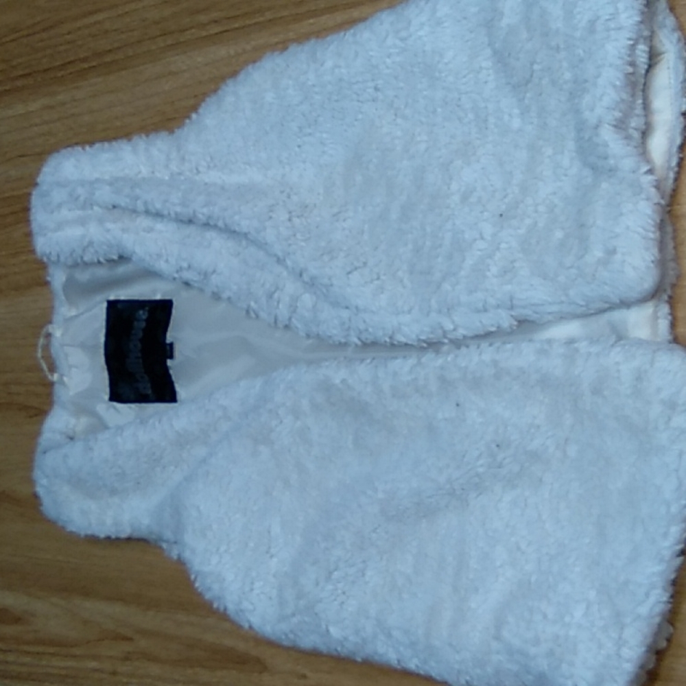 Girls fluffy white vest